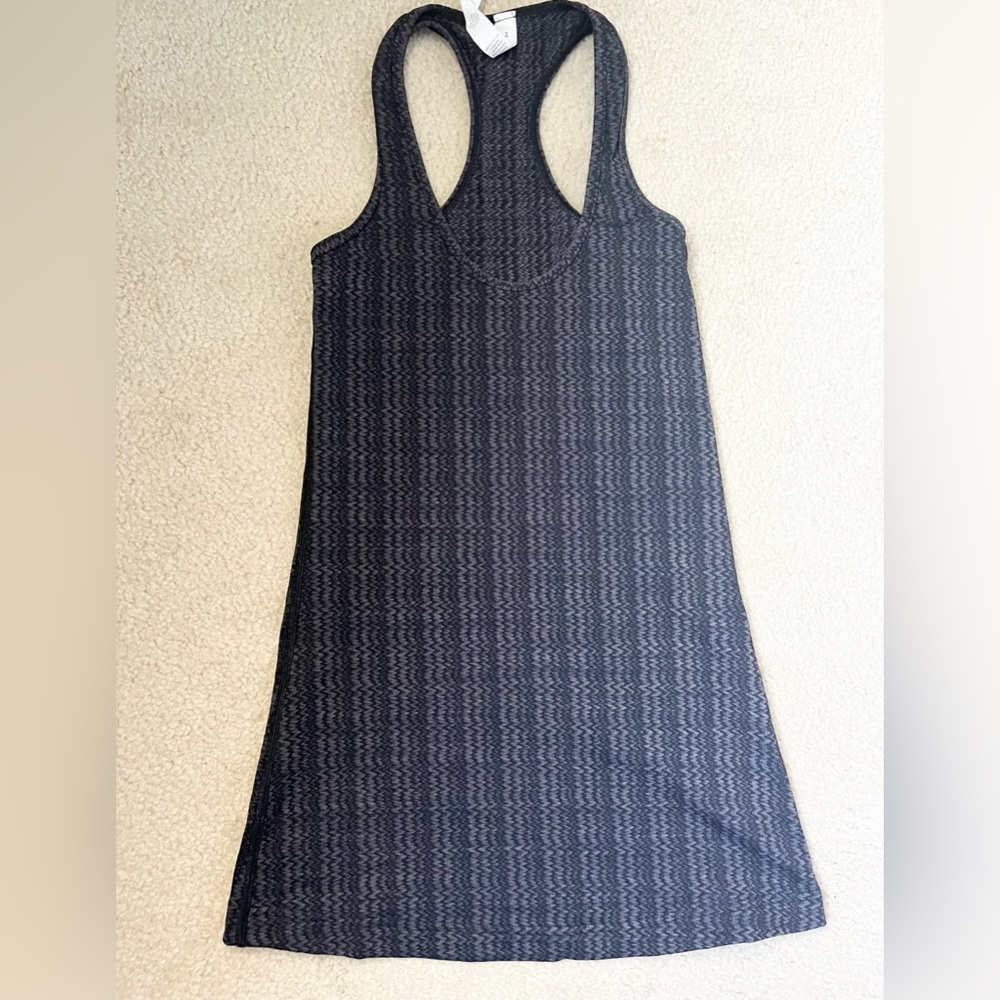 Like new lulu top